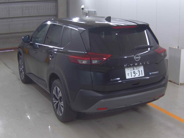 NISSAN X-TRAIL 2025
