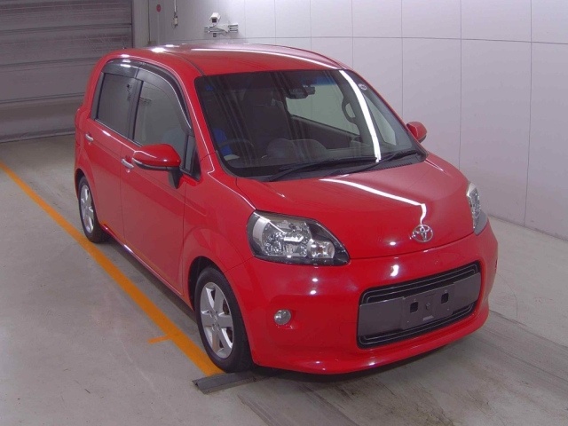 TOYOTA PORTE 2016
