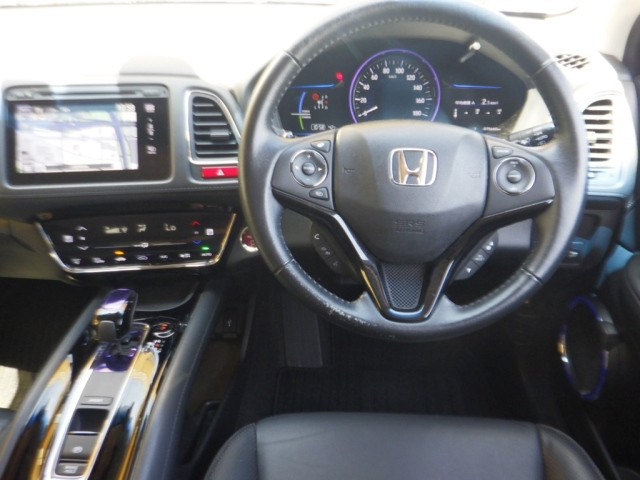 HONDA VEZEL 2015
