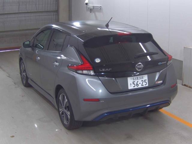 NISSAN LEAF 2018