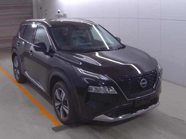 NISSAN X-TRAIL 2025