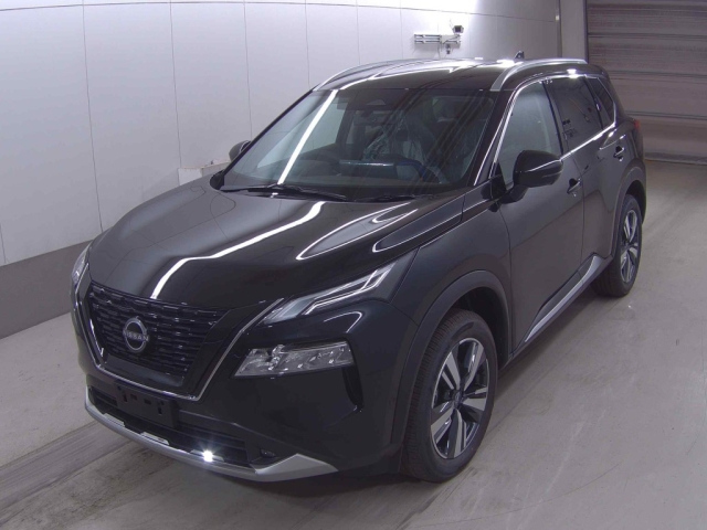 NISSAN X-TRAIL 2025