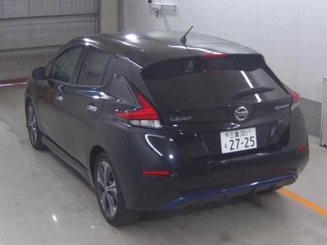 NISSAN LEAF 2018