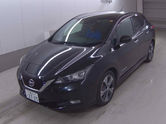 NISSAN LEAF 2018
