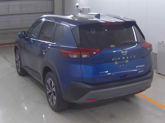 NISSAN X-TRAIL 2025