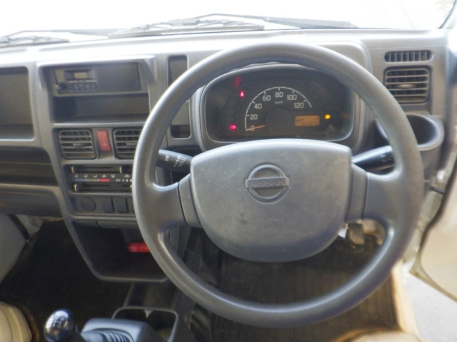 NISSAN CLIPPER TRUCK 2016