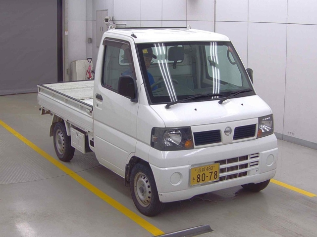NISSAN CLIPPER TRUCK 2009