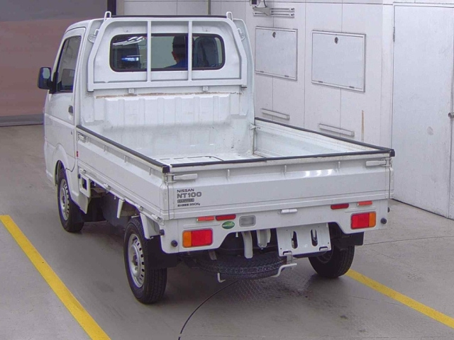 NISSAN CLIPPER TRUCK 2017