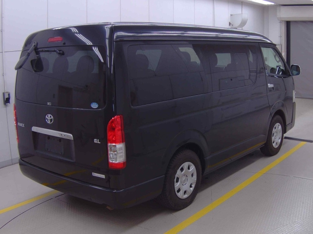 TOYOTA HIACE 2014