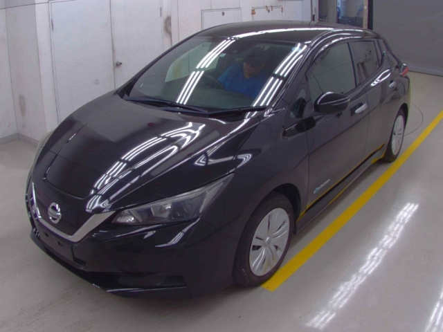NISSAN LEAF 2018