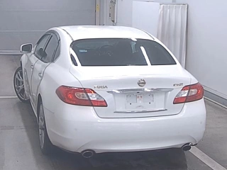 NISSAN FUGA 2010