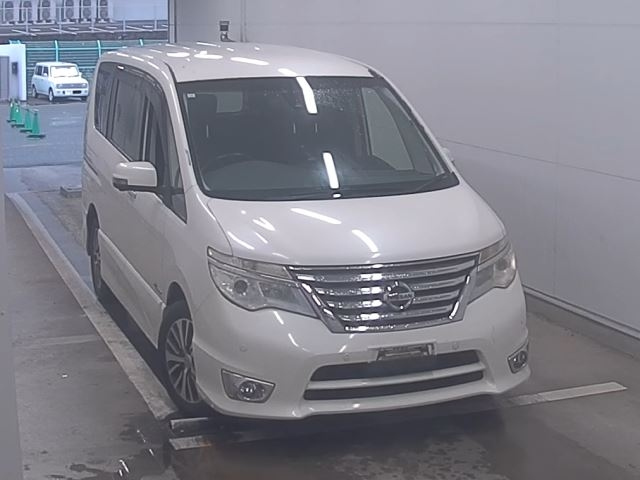NISSAN SERENA 2015
