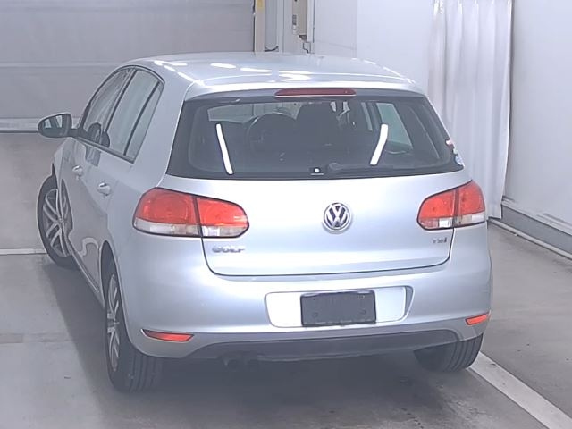 VOLKSWAGEN GOLF 2011