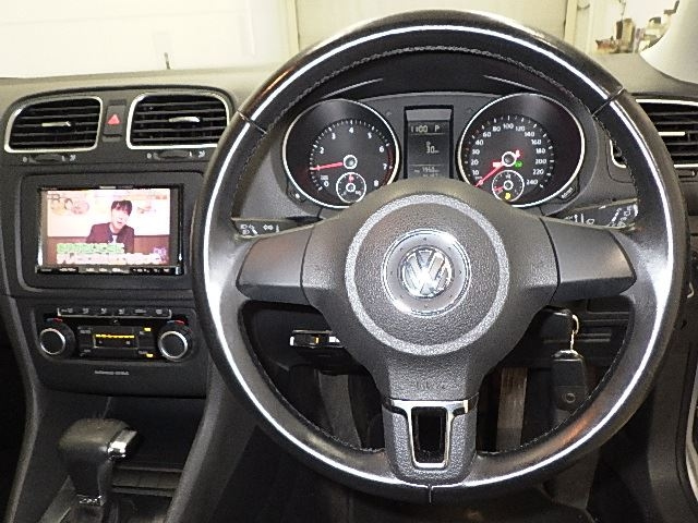 VOLKSWAGEN GOLF 2011