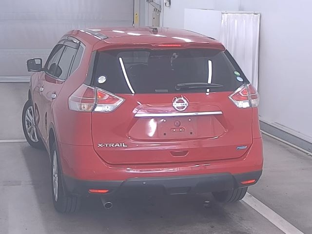 NISSAN X-TRAIL 2015