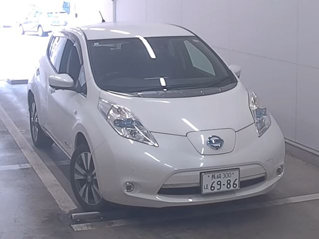 NISSAN LEAF 2017