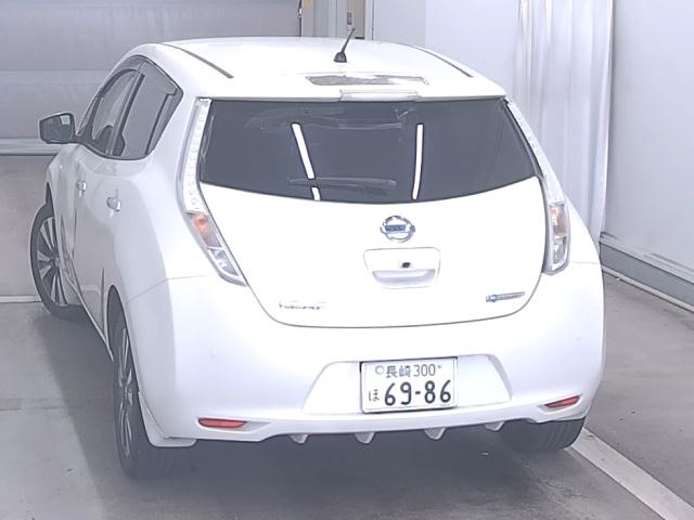 NISSAN LEAF 2017