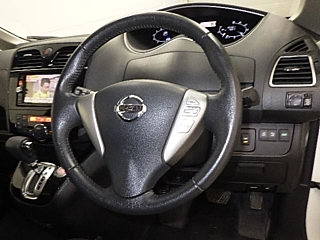 NISSAN SERENA 2015