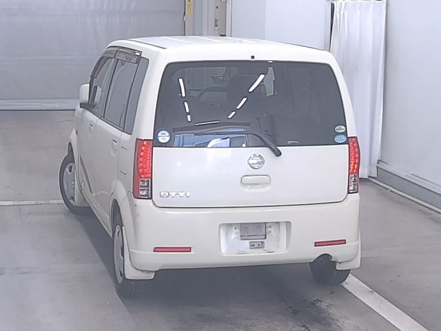 NISSAN OTTI 2008