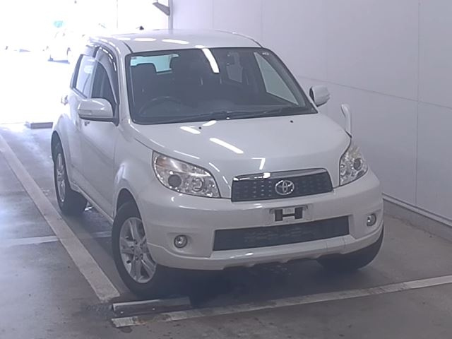 TOYOTA RUSH 2014