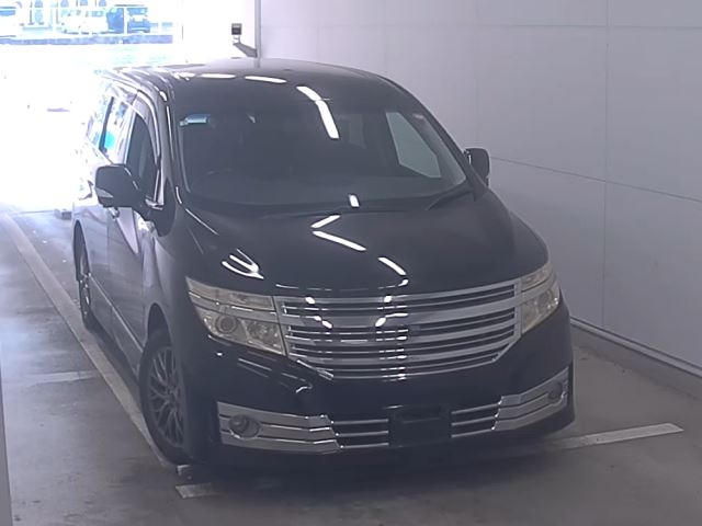 NISSAN ELGRAND 2011