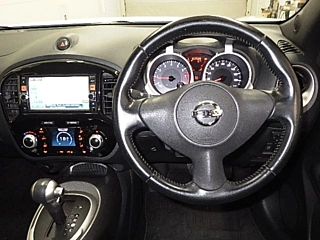 NISSAN JUKE 2015