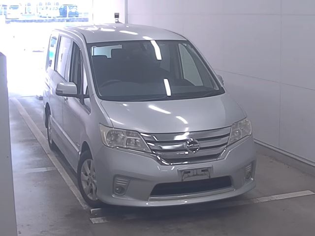 NISSAN SERENA 2013
