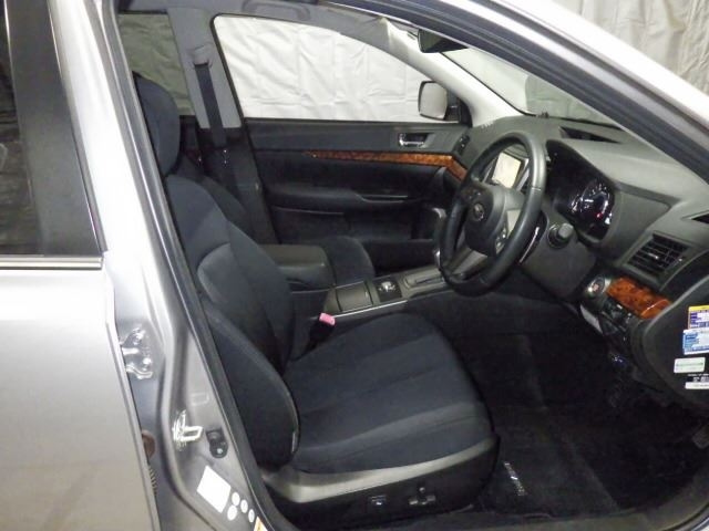 SUBARU LEGACY 2010