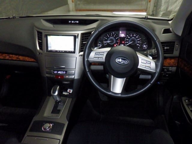 SUBARU LEGACY 2010