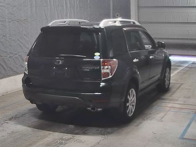 SUBARU FORESTER 2010