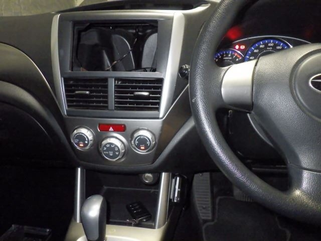 SUBARU FORESTER 2010