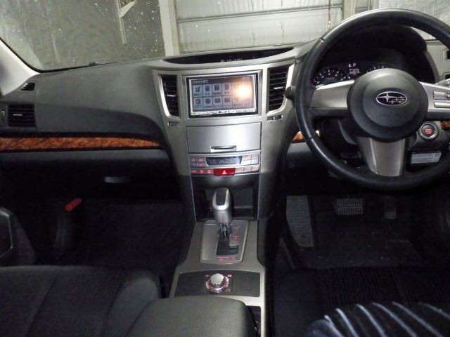 SUBARU LEGACY 2010