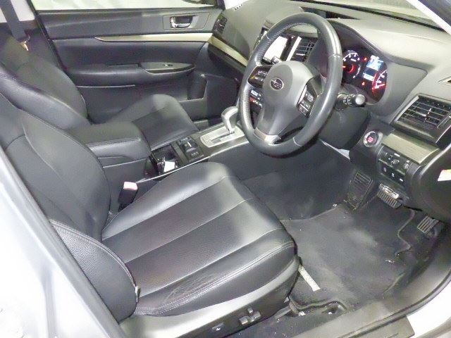 SUBARU LEGACY 2012