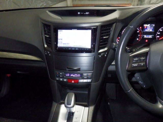 SUBARU LEGACY 2012