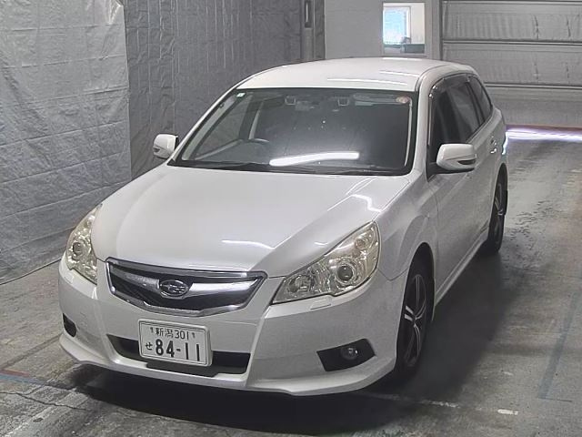 SUBARU LEGACY 2011