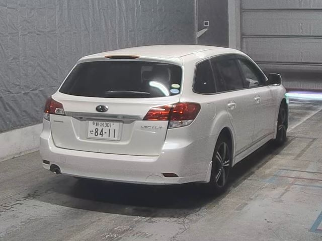SUBARU LEGACY 2011