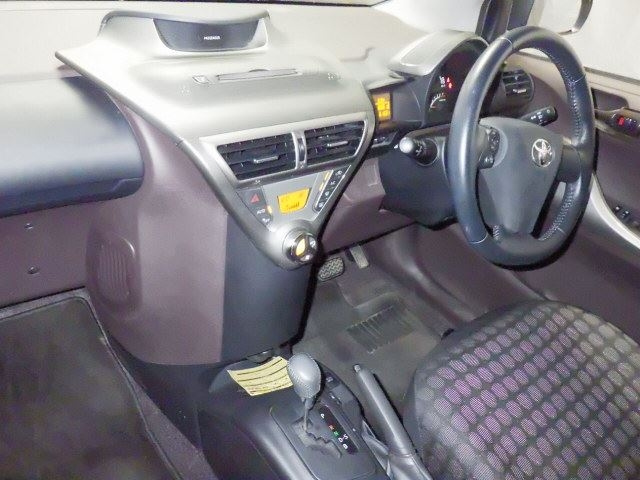 TOYOTA IQ 2008