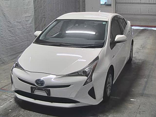 TOYOTA PRIUS 2018