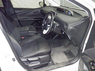 TOYOTA PRIUS 2018