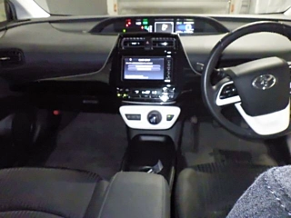 TOYOTA PRIUS 2018