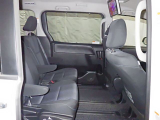 TOYOTA VOXY 2016