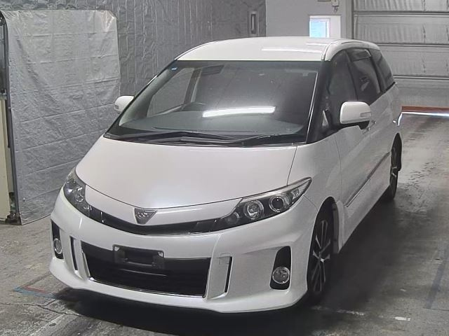 TOYOTA ESTIMA 2015