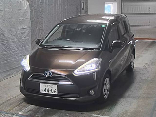 TOYOTA SIENTA 2015