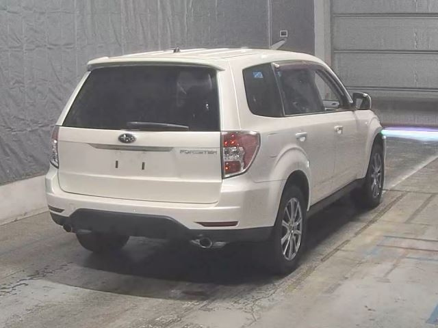 SUBARU FORESTER 2010
