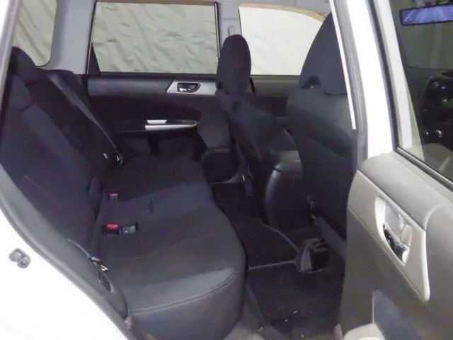 SUBARU FORESTER 2010
