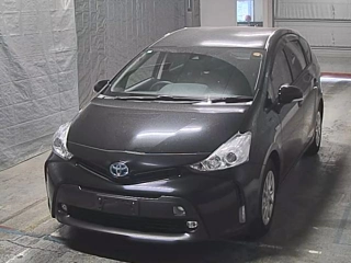 TOYOTA PRIUS ALPHA 2020