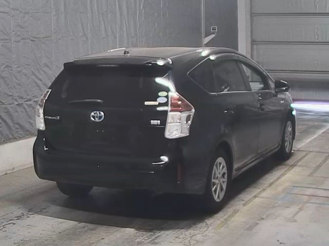 TOYOTA PRIUS ALPHA 2020