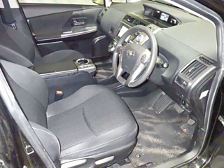 TOYOTA PRIUS ALPHA 2020