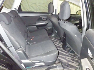 TOYOTA PRIUS ALPHA 2020