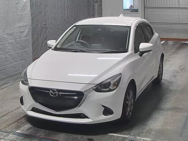MAZDA DEMIO 2018